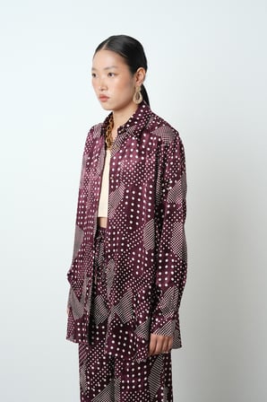 Kadın Bordo Renk Puantiye Desenli Oversize Kesim Gömlek