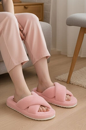 CP30 Tüylü Pofuduk Çapraz Kışlık Kadın Ev Terliği