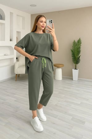 Kadın Kısa Kollu Bisiklet Yaka Viskon Iki Iplik Bluz Ve Pantolon Ikili Takım