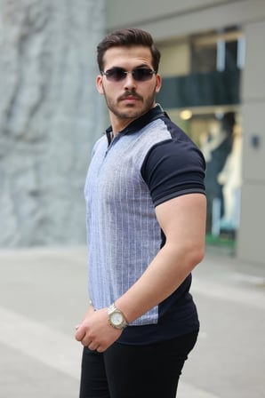 Erkek Fermuar Yakalı Çizgili Kısa Kollu Tişört
