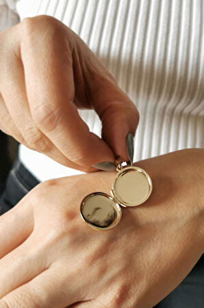 Düz Kapaklı Altın Madalyon Kolye Ucu