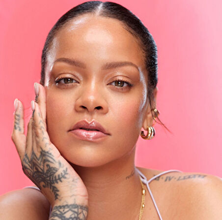 Fenty Beauty Grip Trip - Matlaştırıcı Ve Pürüzsüzleştirici Makyaj Bazı 30 ml