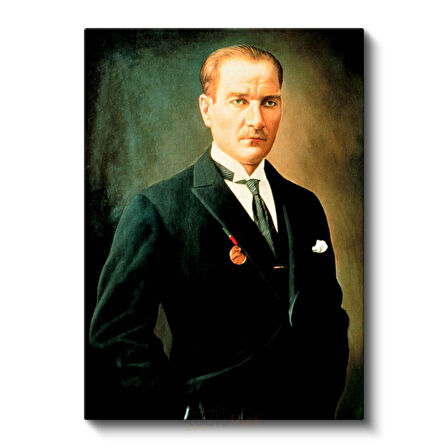 Yeşil Fonlu Portre - Madalyalı Resmi Kıyafet Kanvas Tablo