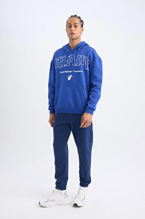 DeFactoFit NBA Miami Heat Boxy Fit Kapüşonlu Kanguru Cepli Kalın Sweatshirt D3229AX24WNBE181