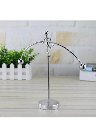 Tasarımlı Ve Eğlenceli Metal Oyuncak Figürü Newton Denge Adam