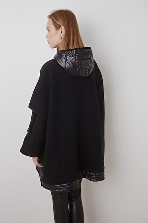 Bsb Kapüşonlu Siyah Kadın Pelerin 050-262003