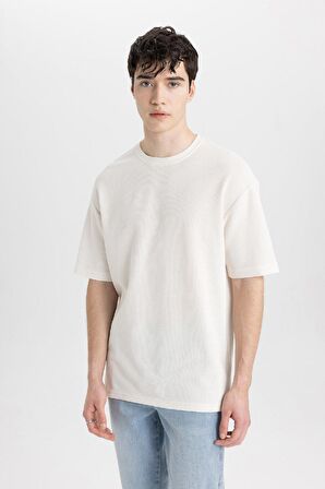 DeFacto Comfort Regular Fit Rahat Kesim Bisiklet Yaka Kısa Kollu Ağır Kumaş Basic Düz Tişört B4444AX24SPBG714