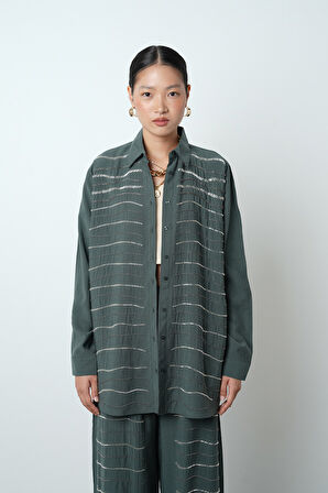 Kadın Yatay Şerit Taş İşlemeli Düz Renk Oversize Gömlek