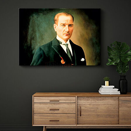 Yeşil Fonlu Atatürk - Madalyalı Resmi Portre Kanvas Tablo