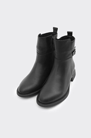 Hakiki Deri Kadın Bot 