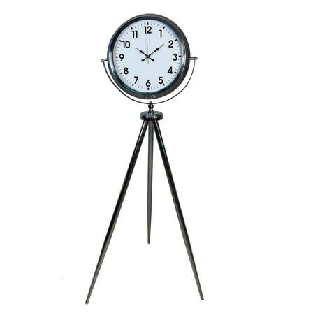 Krom Klasik Majesty 150 x 45 Cm Metal Ayaklı Saat iegxx