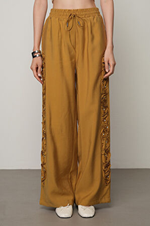 Kadın Şerit Gül Ve Taş Detaylı Düz Renk Beli Lastikli Bol Paça Pantolon