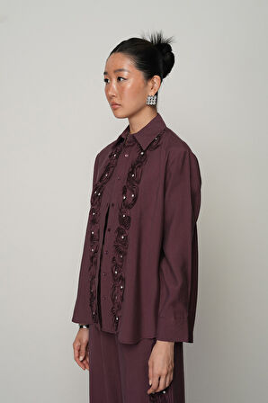 Kadın Gül Ve Taş Şerit İşlemeli Düz Gömlek