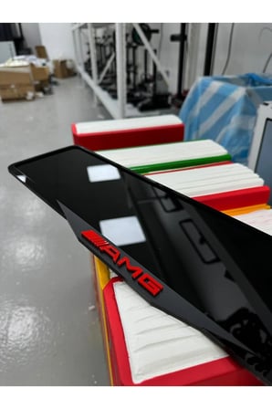 Kırmızı AMG Yazılı Full Pleksi Plakalık