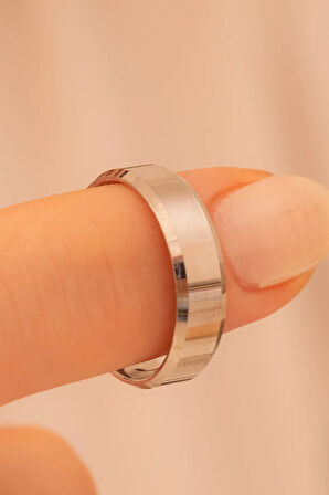 Kadın Gümüş Yüzük - 925 Ayar Latife Model Kadın Yüzük Alyans