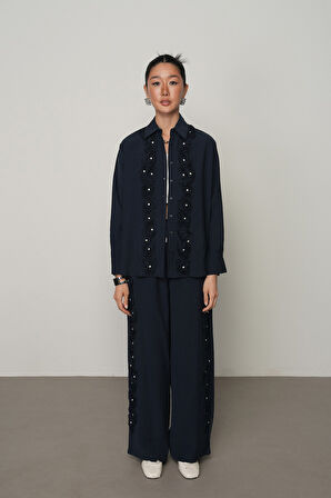 Kadın Gül Ve Taş Şerit İşlemeli Düz Gömlek