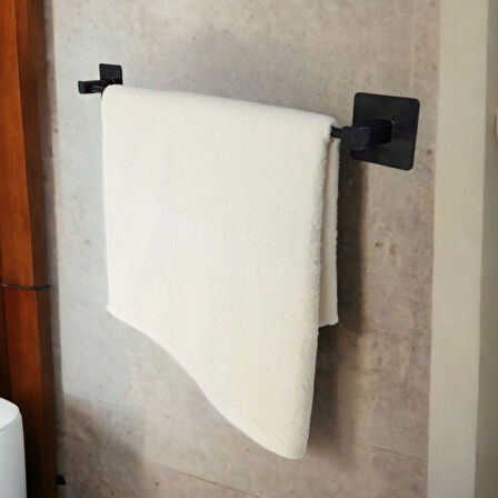 Kendiliğinden Yapışkanlı Siyah Çubuk Havluluk (5256)