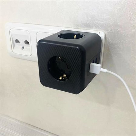 Isıya Dayanıklı Termal Akım Korumalı ve Çocuk Korumalı 3 Priz Girişli 3 USB Girişli Küp Priz (5264)