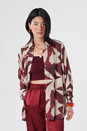 KADIN DESENLİ ÇİZGİ DETAYLI OVERSİZE GÖMLEK