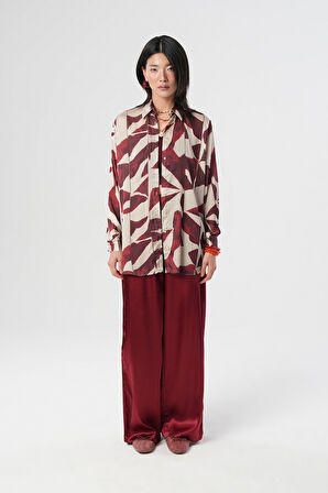 KADIN DESENLİ ÇİZGİ DETAYLI OVERSİZE GÖMLEK