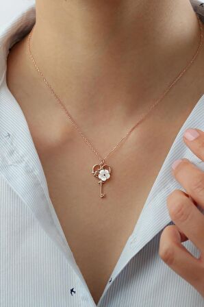 925 Ayar Gümüş Sedefli Gül Anahtar Kolye