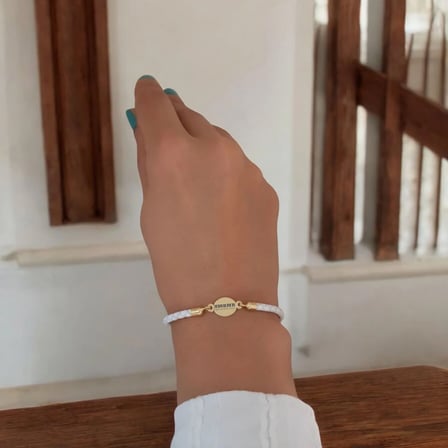 14 Ayar Altın Plakalı Piyano Sembollü Oval Motifli Doğal Beyaz Derili Hediye Bileklik-529