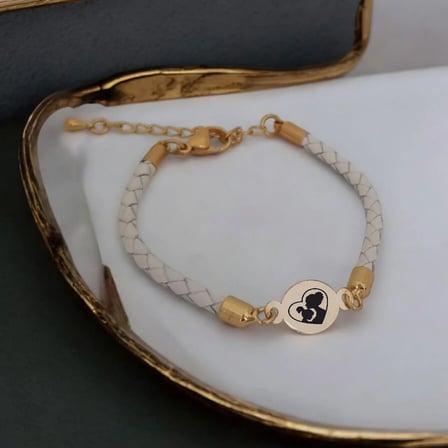 14 Ayar Altın Plakalı Anne Sevgisi Sembollü Oval Motifli Doğal Beyaz Derili Hediye Bileklik-529