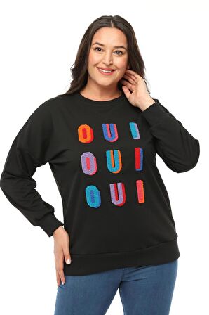 Kadın Büyük Beden Renkli Harf Nakışlı Siyah Sweatshirt