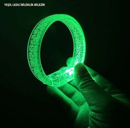Yeşil Led Işıklı Baskı Yapılabilen Pilli Bileklik Bilezik 1,5 cm Genişlik (5297)