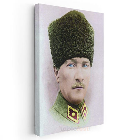 Yeşil Kalpaklı Atatürk - Askeri Üniforma Portresi Kanvas Tablo