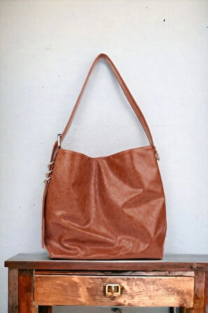 Shine Taba Yan Metal Detaylı Kırışık Desen Shopper Omuz Çantası