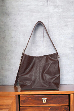 Shine Acı Kahve Yan Metal Detaylı Kırışık Desen Shopper Omuz Çantası
