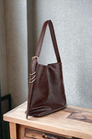 Shine Acı Kahve Yan Metal Detaylı Kırışık Desen Shopper Omuz Çantası