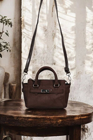 Harmony Acı Kahve Süet Önden Kilit Detaylı Mini Kadın El Kol Ve Omuz Çantası