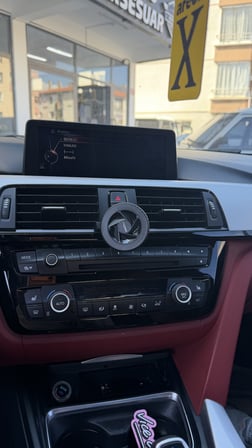 Bmw F32 uyumlu Araç Içi Premium Telefon Tutucu - Araba Telefon Tutacağı Havalandırma Için