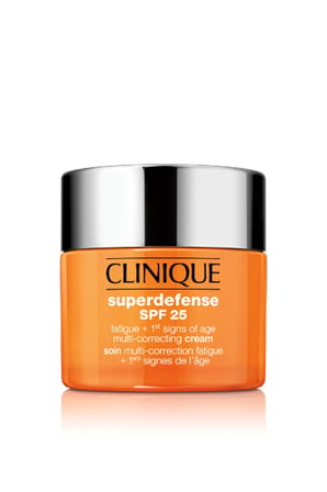Superdefense SPF25 Yaşlanma Karşıtı Etkili Kuru Ciltler İçin Nemlendirici Krem 50 ml