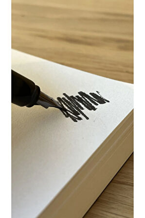 Özel Tasarım Kapaklı A5 Enzo Çizgisiz Defter - 180 Derece Açılabilir, %100 El Işçiliği