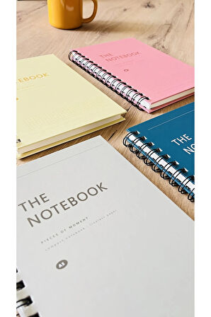 Sert Mukavva Kapaklı Spiralli 80 Yaprak Çizgisiz A5 Defter (Baby Pink Kapak Rengi)