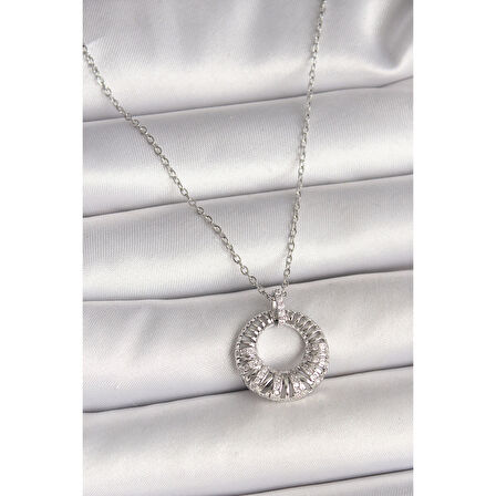 316L Çelik Gümüş Renk Zincir Zirkon Taş İşlemeli Daire Model Kadın Kolye