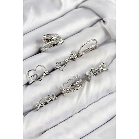 Pirinç Zirkon Taşlı Fiyonk Ve Kalp Model Gümüş Renk Kadın Yüzük Kombin Set