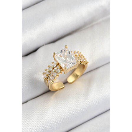 Pirinç  Büyük Zirkon Taşlı Model Gold Renk Kadın Yüzük