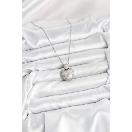 316L Çelik Zincir Gümüş Renk Zirkon Taşlı Kalpli Kadın Kolye