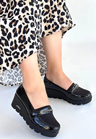 Kear Siyah Rugan Dolgu Topuk Ayakkabı