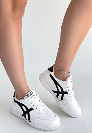 Zlay Beyaz Cilt Siyah Detaylı Bağcıklı Spor Ayakkabı