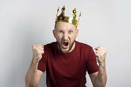 Plastik Kral Tacı Altın Renk Yetişkin Boy 55 cm (5365)