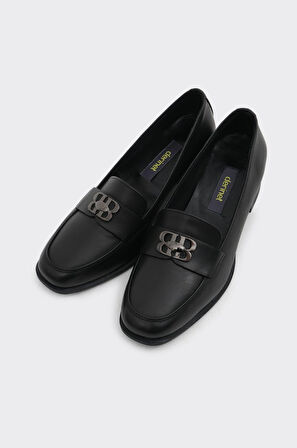 Hakiki Deri Kısa Topuklu Tokalı Kadın Casual Ayakkabı