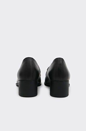 Hakiki Deri Kısa Topuklu Tokalı Kadın Casual Ayakkabı