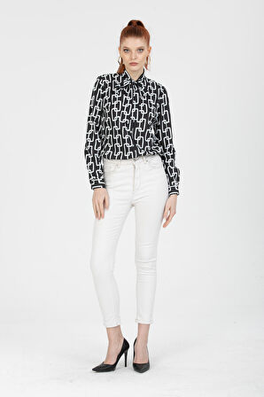 Zincir Desenli Fularlı Bluz