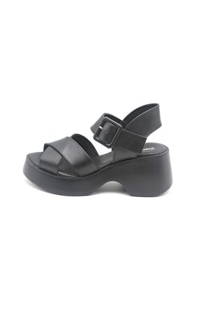 Castle Black 42627 Kadın Hakiki Deri Sandalet