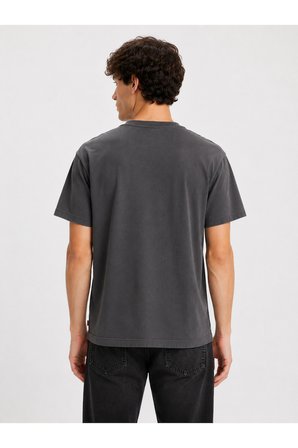 Levi's Erkek RELAXED ERKEK GRİ TİŞÖRT - A2082-0419